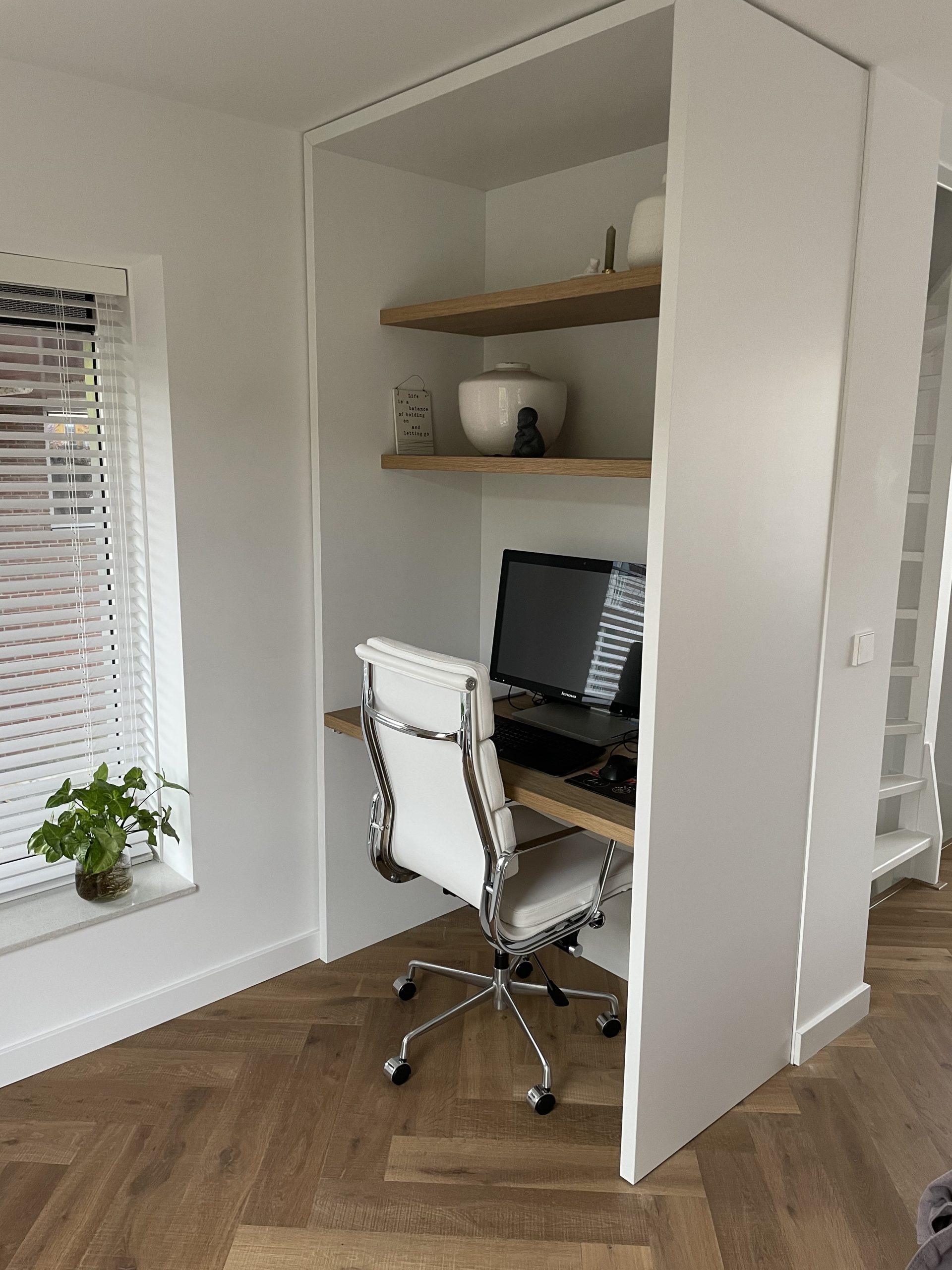 studio-melanie-parker-maatwerk-bureau-thuiswerken-design-luxewonen-stijlvol-wonen
