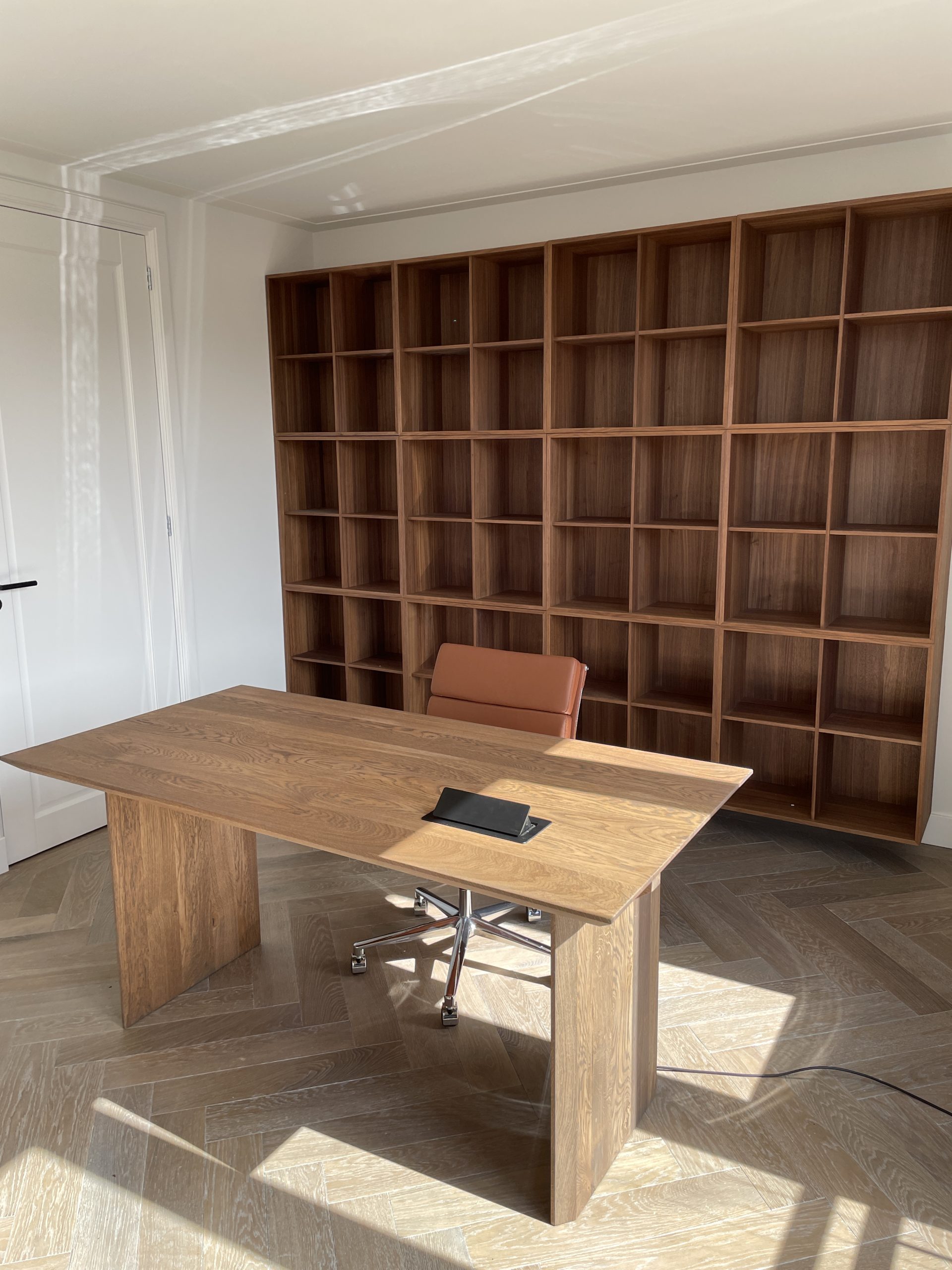 studio-melanie-parker-interior-design-expat-home-office-amsterdam-zuid-turnkey